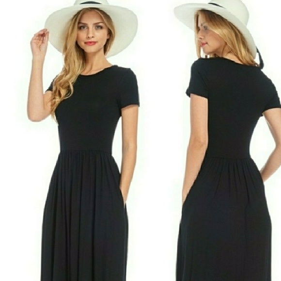 Plus Size Every Day Essential Black Maxi Dress. - Picture 2 of 8